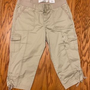 Sonoma kaki tan capris